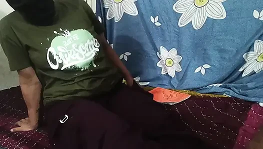 Студент и учитель в частном классе