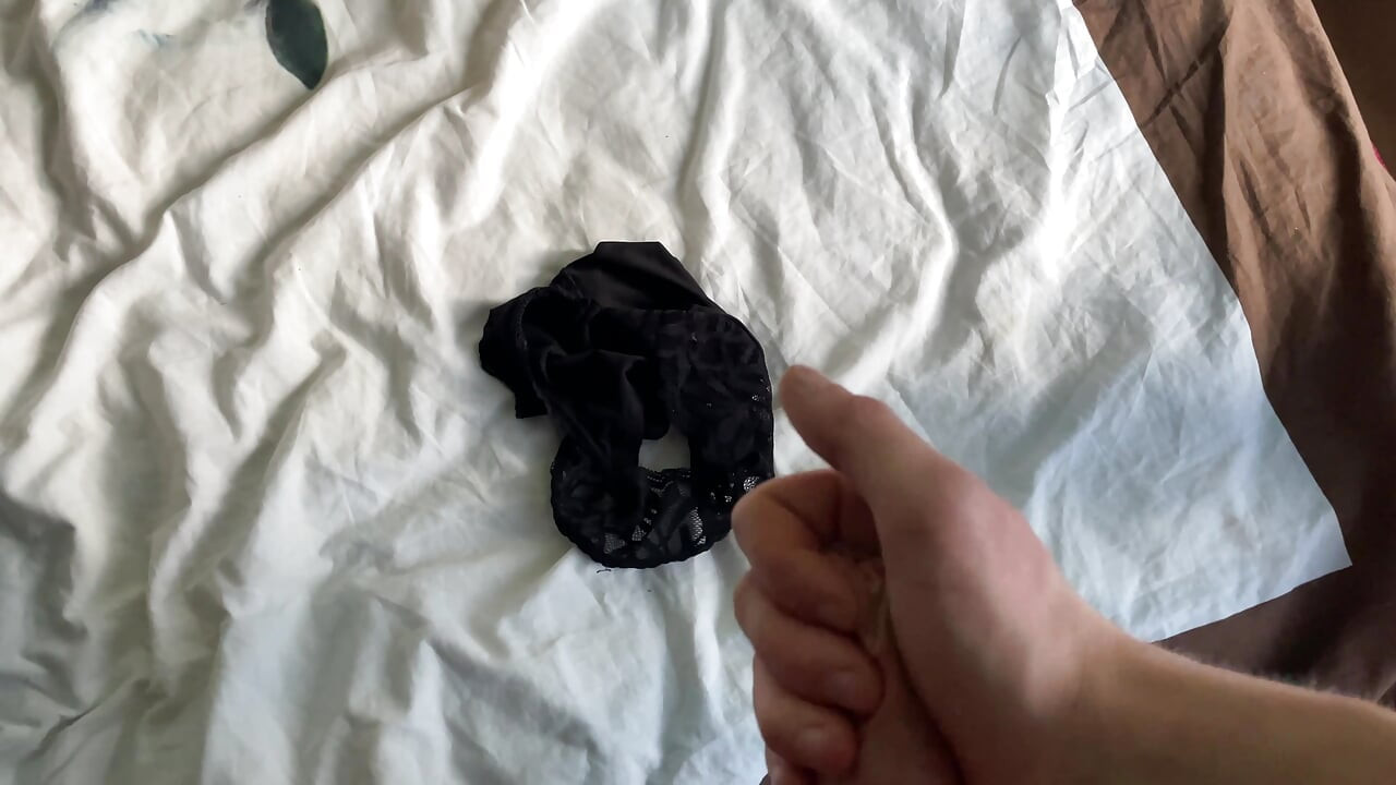 A Secret Gift, Full of Desire-used Panties From My Friend