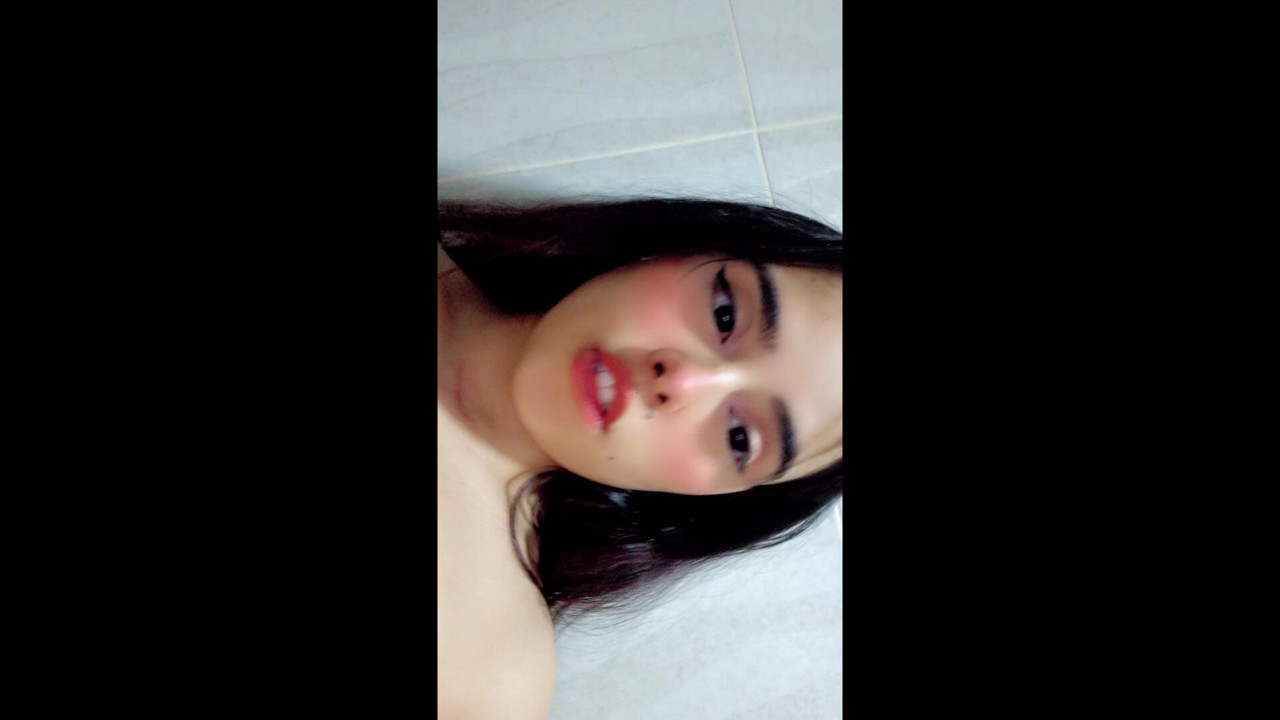 Take a view of my naked body