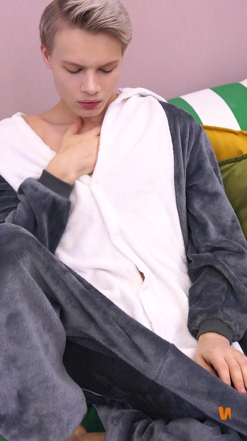 TwinkeyBoy: Super cute blond teen boy Christian jerking off