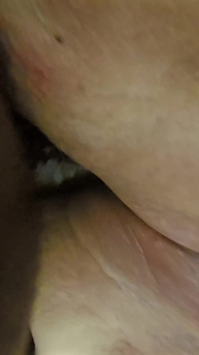 Büyük götlü beyaz iri güzel kadın siyah bir yarakla sikiliyor ve seks onu işemeye başlatıyor - en iyi şişman ssbbw iri güzel kadın hardsex | Klip 3