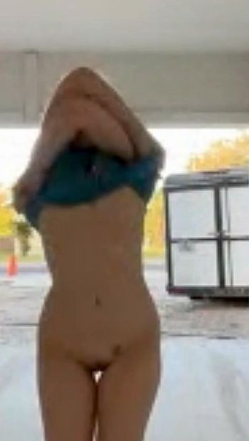 Public Paulina Strips Naked And Cums In Public Open House With Cars Passing By