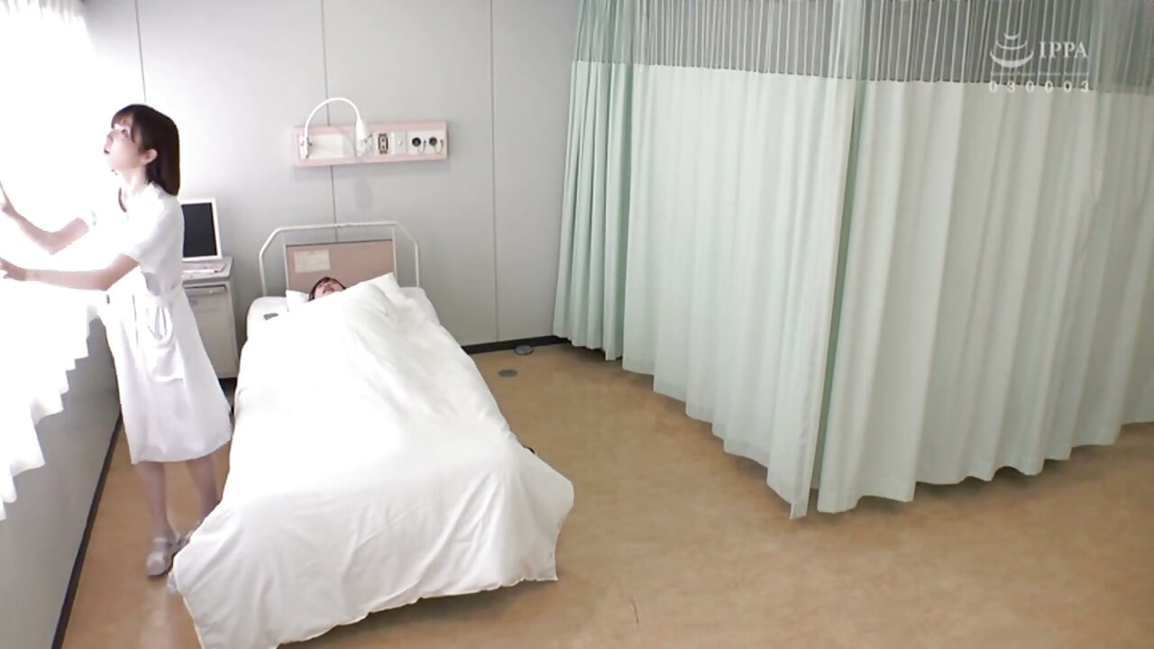 誘惑的な看護師上戸 - 信頼される美人が夫たちを病院の醜聞に誘い込む - 2