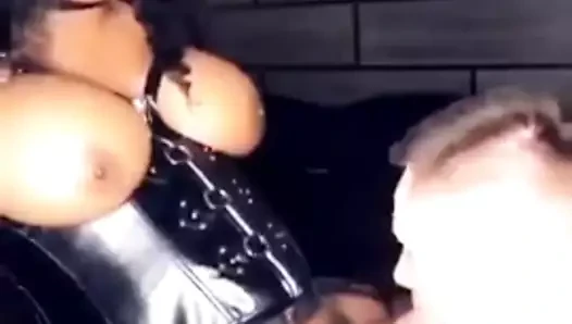 transeksüel üzerinde çocuk