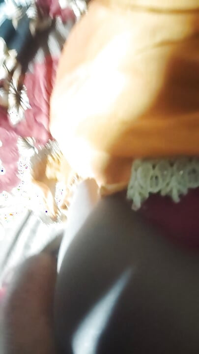 VID 20261010 014954.mp4 Maine apne girl friend ko bulakar apne ghar par choda