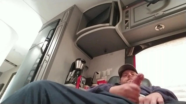 Camper jerking