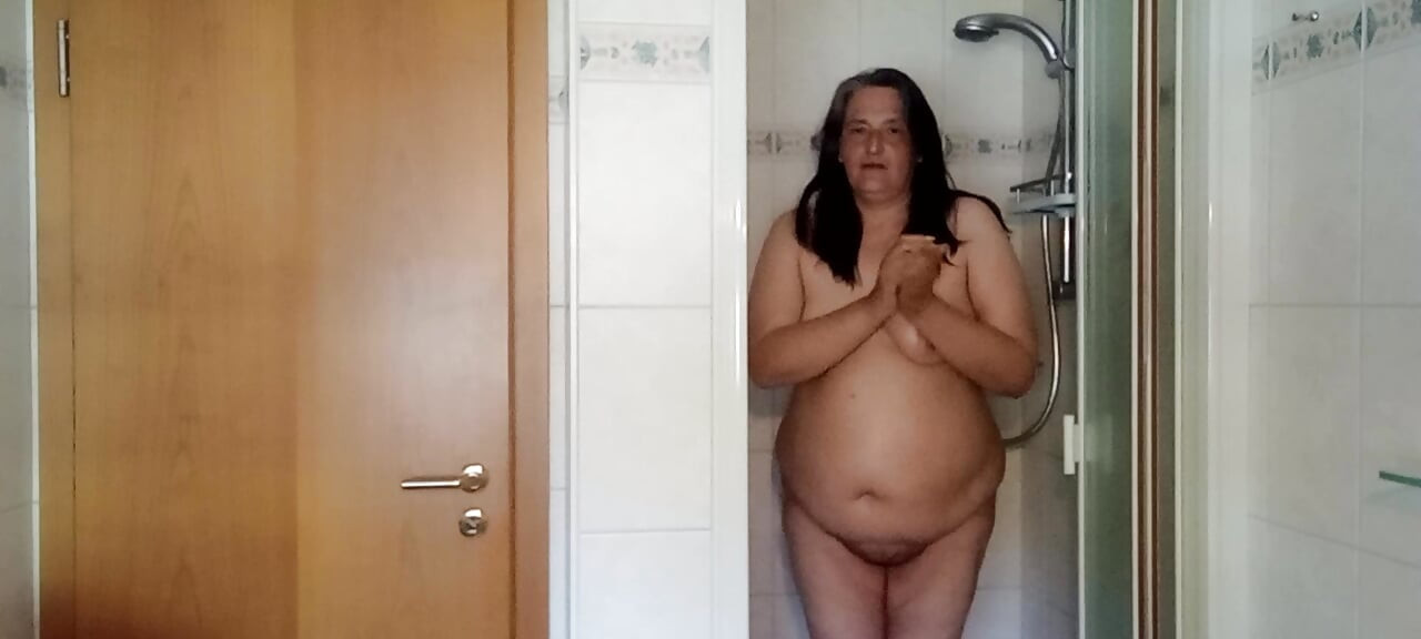 The Pure Scent of Maturity: Everyday Shower, Unexpected Depth – Pure Eva