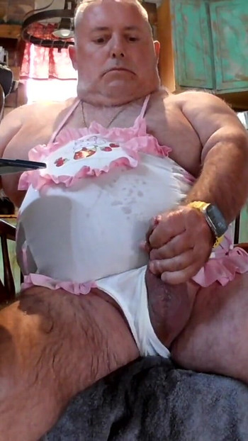 Magával ragadó pillanat a "Pissing over myself and shooting another big load" című filmből