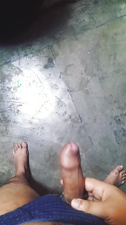 Water came out of the cock, punched inside the tights.