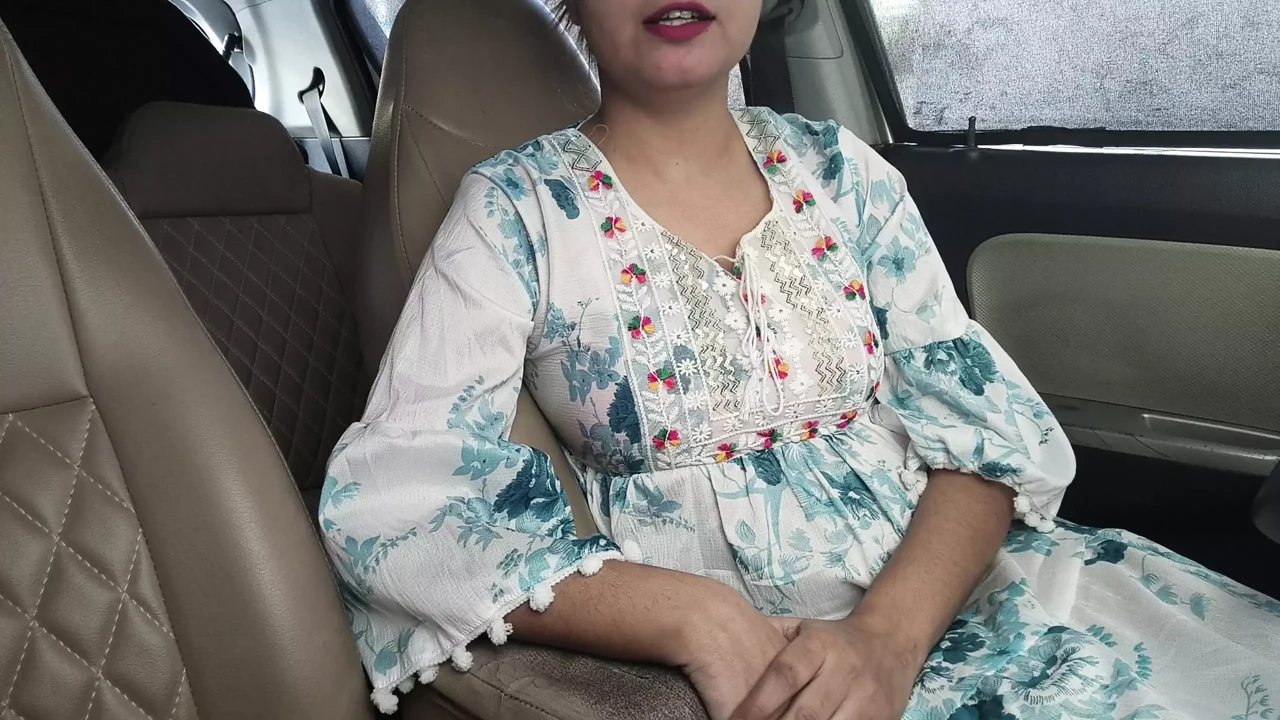 Desi Girl Friend Risky Sex in Car. Sucked Fucked Handjob Cumshot