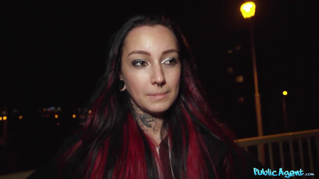 Public Agent - Inked Baddie Sharlotte Thorne Loves Fresh Dick