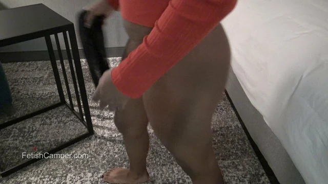 Teen babe finally shows me her pussy for the first time