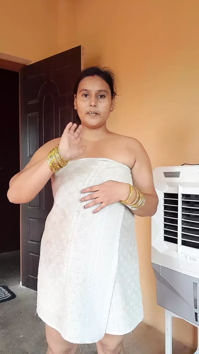 chuddkad puja bhabhi bathroom blog