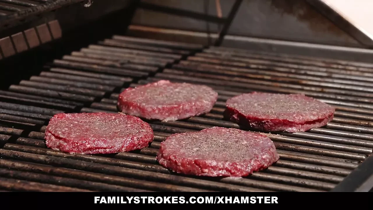 Familystrokes - 의붓아들과 딸 셋에 합류하는 섹시한 밀프