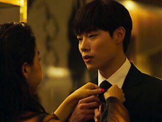 Scène de sexe dans un film coréen ... femme d'âge moyen folle