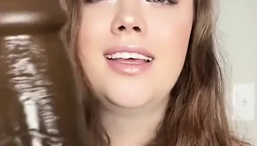 Nicht nackt / sfw leder domina pOV