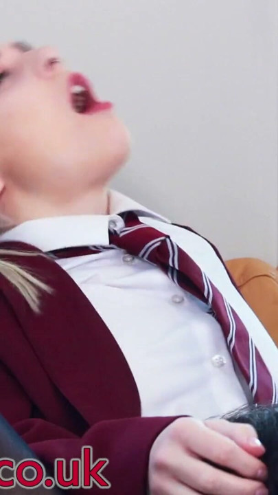 18 Year Old Blonde Bombshell Gets Her Pussy Eaten And Sucks Cock | Clip 1