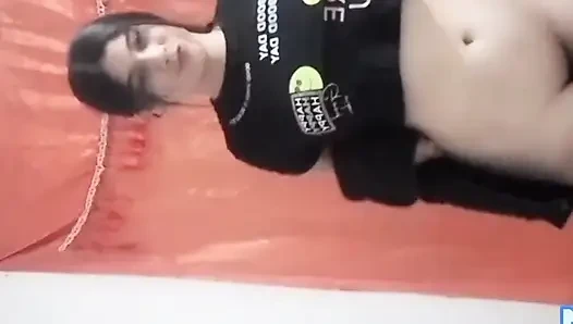 Aku menyetubuhi guru pantat besar