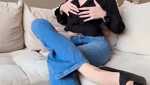 Geiler Stripping für dich und Spiel mit meiner Muschi