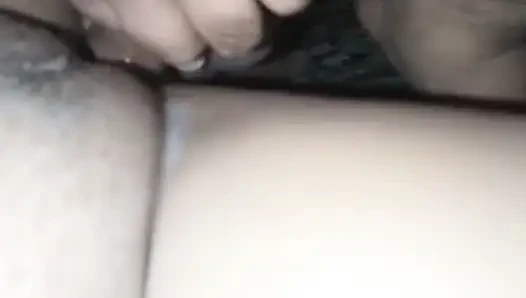 Aku suka banget dientot sama kontol kecil mantan pacarku.