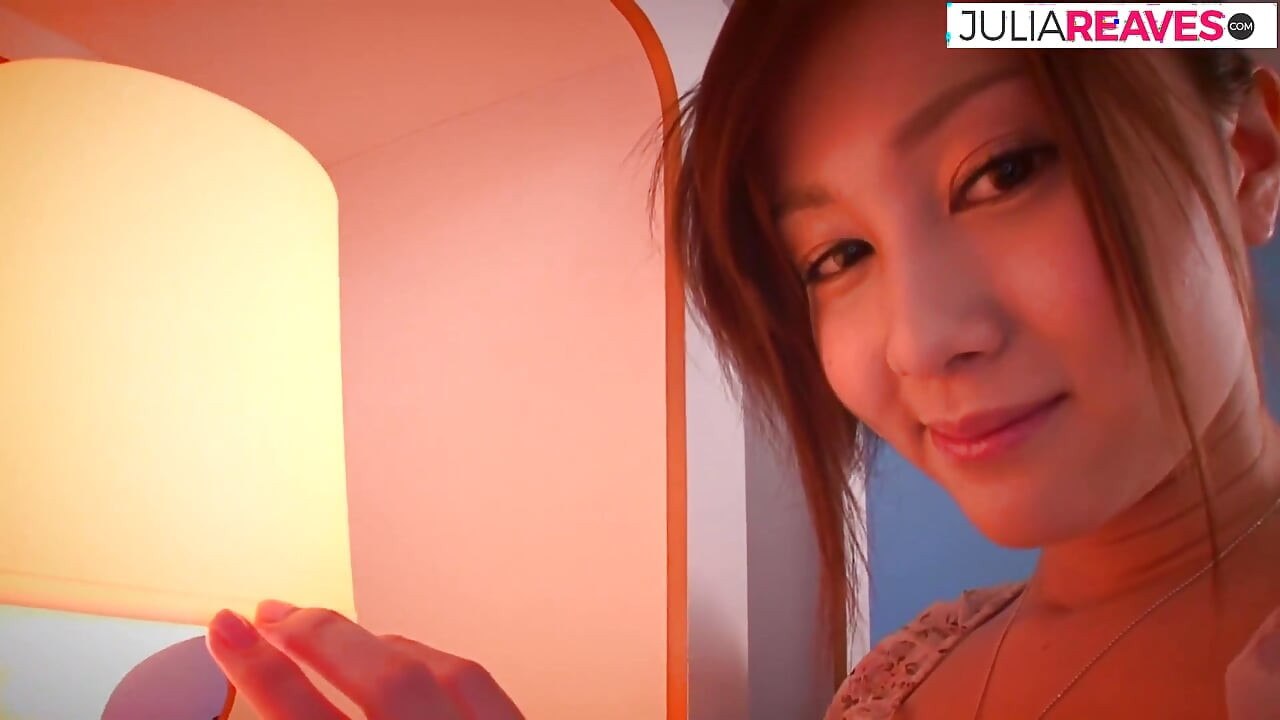 Сука отримує стимуляцією пизди вібратором перед жорстким трахом