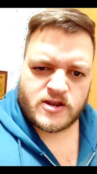 Kurva ti da adresu i čeka te na sve četiri samo da je pojebe i ostavi tvoju spermu u njenoj guzici