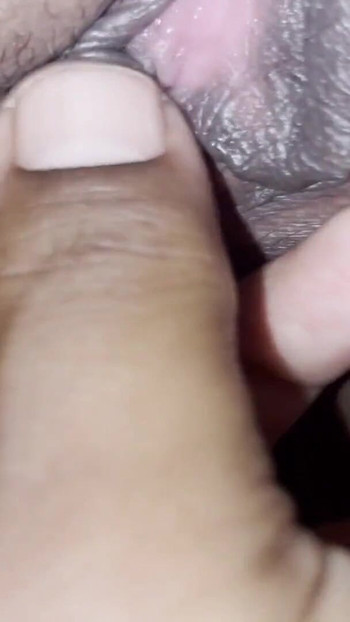 Snažan trenutak od "desi bhabhi ko nahi karke choda velike sise desi Natasha vrući seks pika Indijka"