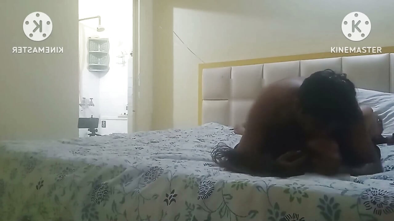 Indiana Tamil Cuck Perdeu Uma Aposta, Stranger Oils My Big Black Ass Para Foda Anal Em Cachorrinho