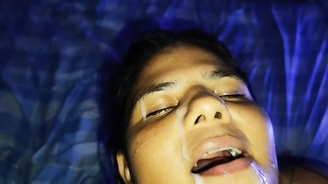 Real amateur couple having passionate sex at home with a happy ending