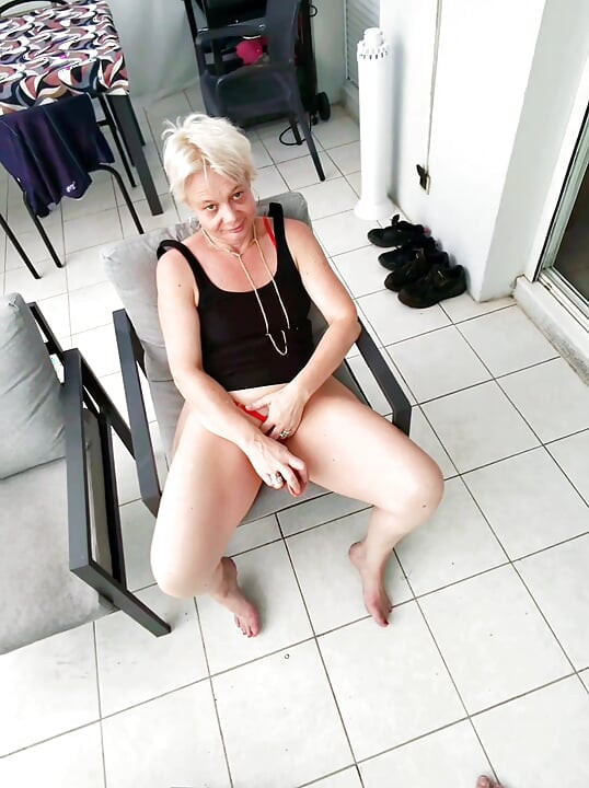 I am submissive to my master I suck him he fucks my pussy and ass and takes me in double penetration with a dildo
