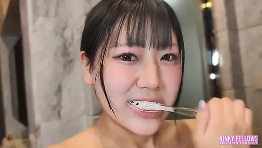 Экстремальные игрушки, она нажимает каждый предел и теряет себя перед камерой. - Часть1