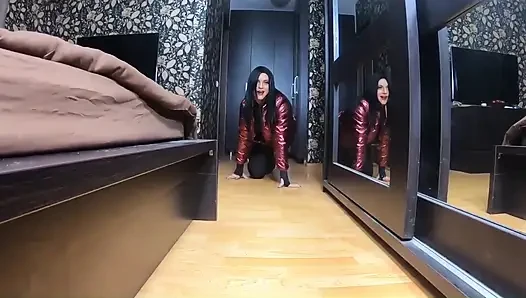 Fetish downjackets, fur coats dan baju seksi 7