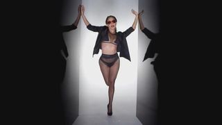 Jennifer Lopez - saque (versão pornô)