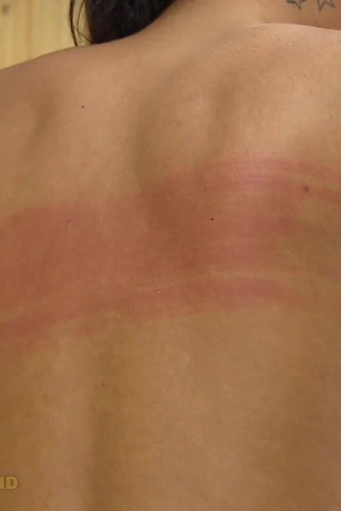 Vanessa Spanking Machine - Bare Back Whip