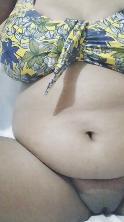 I'm feeling really sexy today, so I want to use an eggplant to reach orgasm.