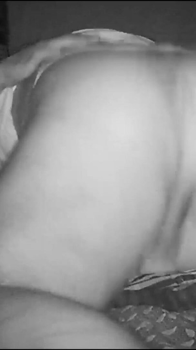 Spektakularan trenutak iz "indijske seoske kućanice, seksi kućanica"