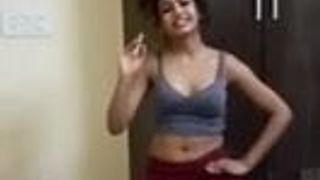 Hot Indian girl desi desi na bola kar Chhori Re