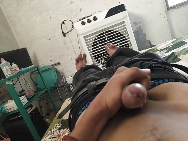 Ye Loda Kisi Bhi Chut Ko Faad Dega: Chut Me Se Paani Niklwane Wala
