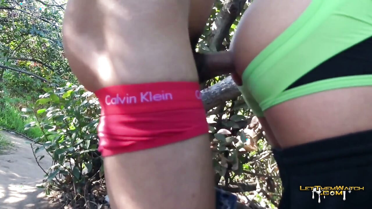 Big Dick Twink Fucks at Public Park Hardcore Caught