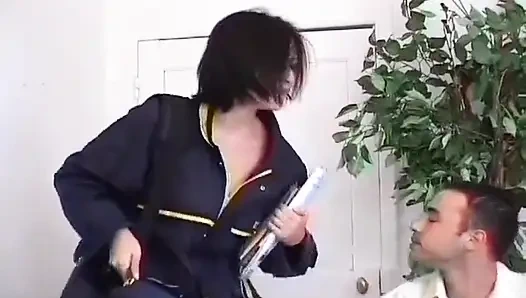 Mahasiswi perancis dientot selesai kelas