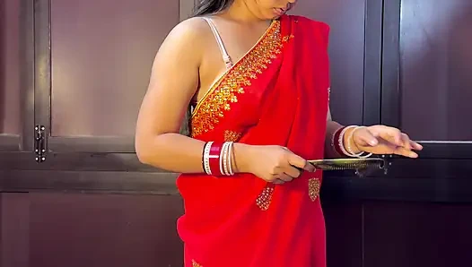 Anne Parti Için Makyaj Yaparken Azgın Oğlu Tarafından Sikiliyor