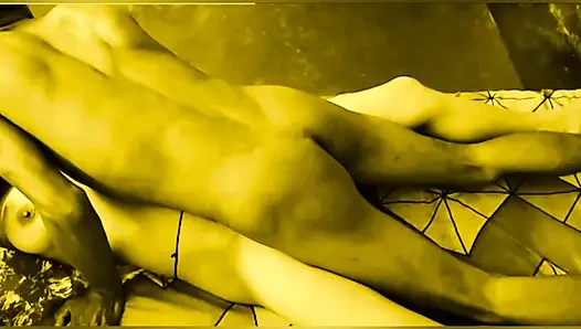 Seksi yengem büyük yarağımı senin güzel amcığın için hazır.
