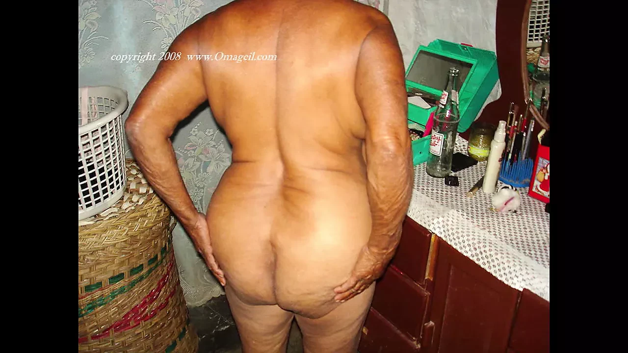 Omageil - con abuelas amateurs en posiciones sexuales