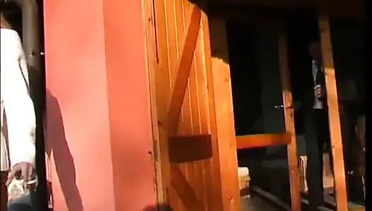 Cewek hot rambut pirang lagi asik orgasme