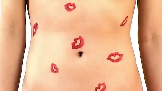 Hochzeits-asiatin mit küssen bedeckt