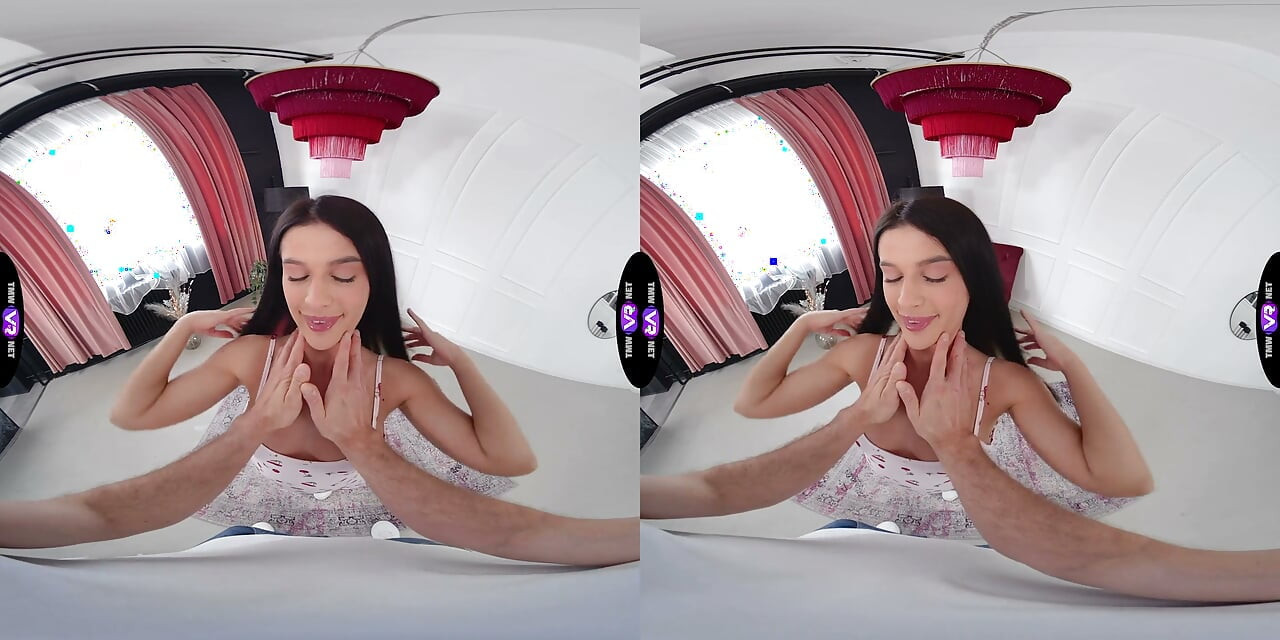 Shopping Fantasies Make Asandra Dewy Beg For Hard Sex - TmwVRnet