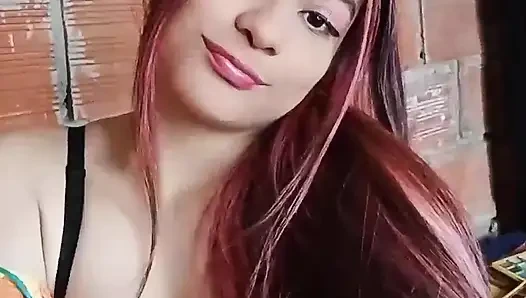 Молодая колумбийская девушка