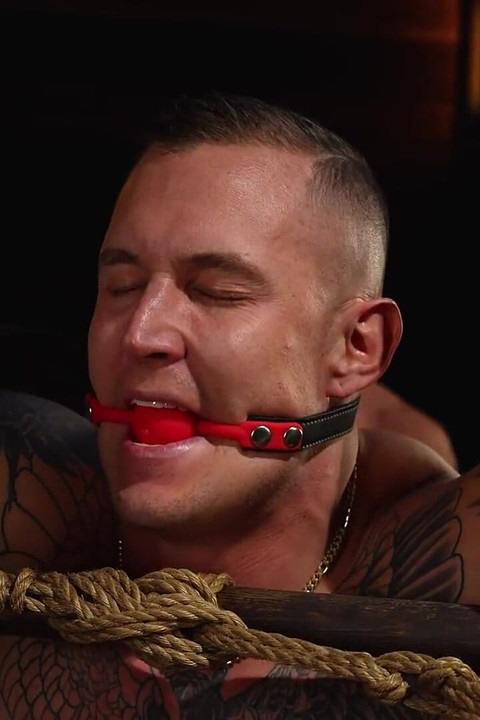 読むものには気をつけろ:ジョニー・フォードがブロック・ナイルズの悪魔をぶちのめす