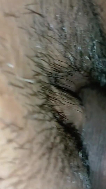 Pozvala je sestrinu prijateljicu u njenu sobu i jebala je | Klip 2