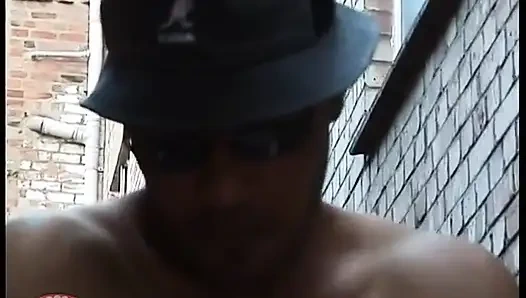 Два парня мастурбируют деградации в четвёрку